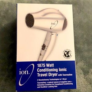 Travel Dryer NEW IN BOX!! ION 1875 Watt Conditioning with Tourmaline